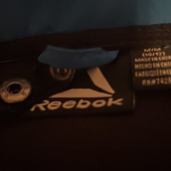 Youth medium Reebok jacket - Picture 2 of 3